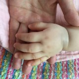 赤ちゃん 手
