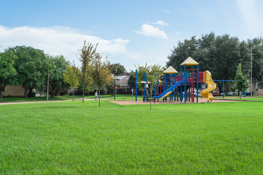 赤ちゃんの公園デビュー体験談 土を食べた息子にびっくり Ninaru ポッケ ニナル ポッケ